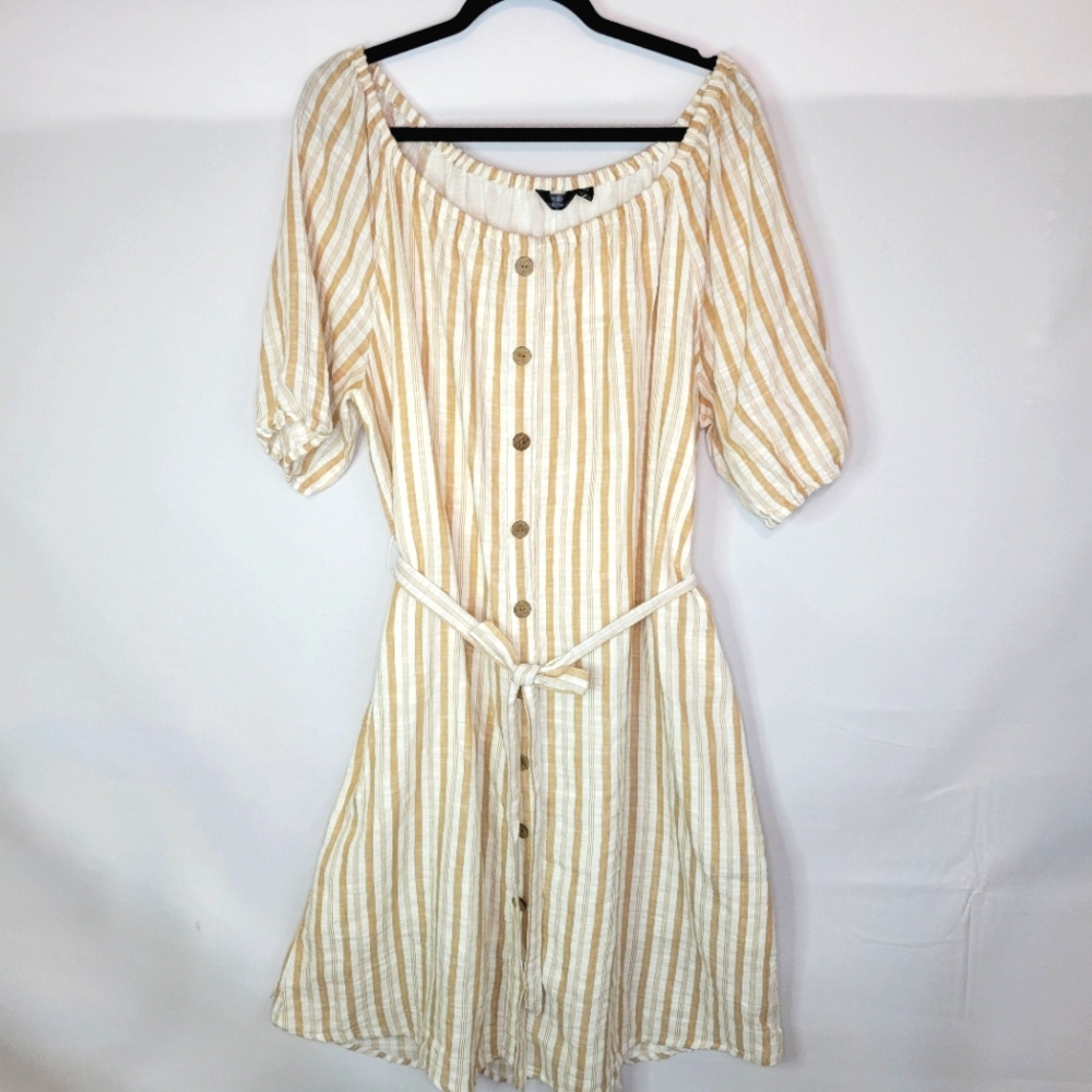 Mlle Gabrielle Size 2X Cotton Tan White Striped Belted Short Sleeve Dress Lined